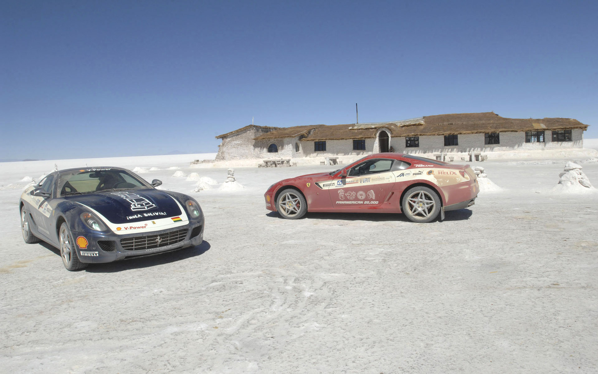 法拉利漂移高清壁纸侧滑动态瞬间1920x1200