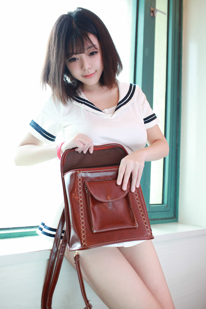 国产辣妹壁纸身材火辣曲线毕露图库