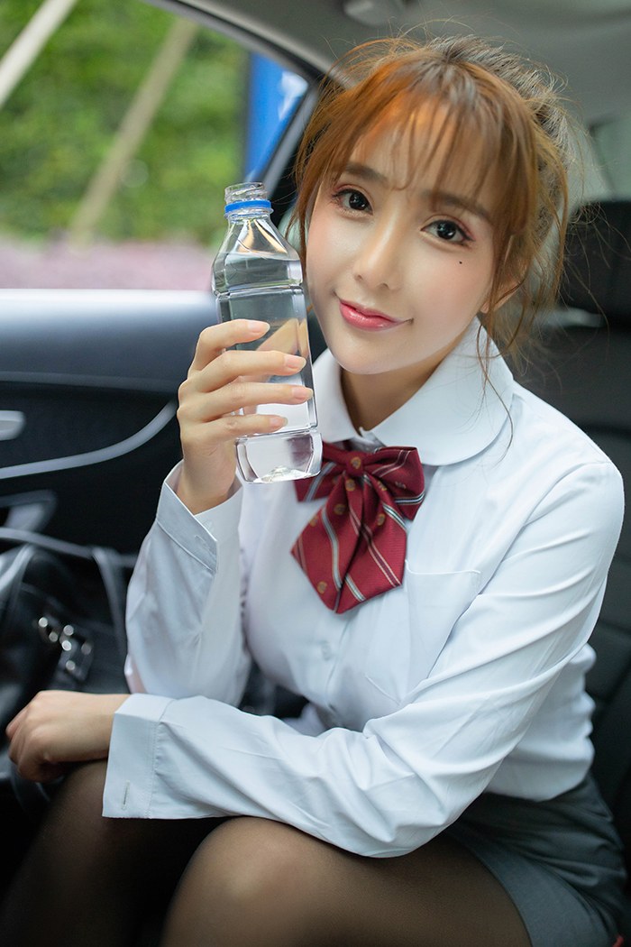 国产辣妹壁纸身材火辣高清集