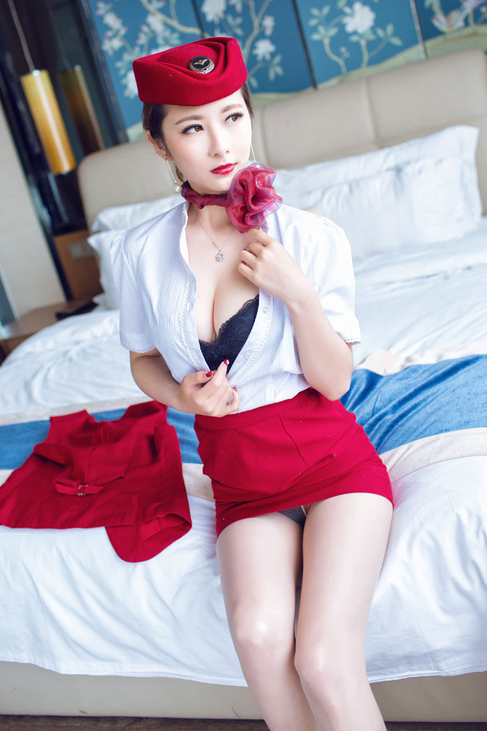 短裙美女壁纸俏皮性感免费素材集