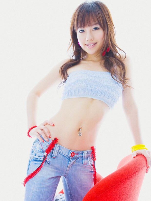 瑜伽校花曲线身姿手机壁纸壁纸精选