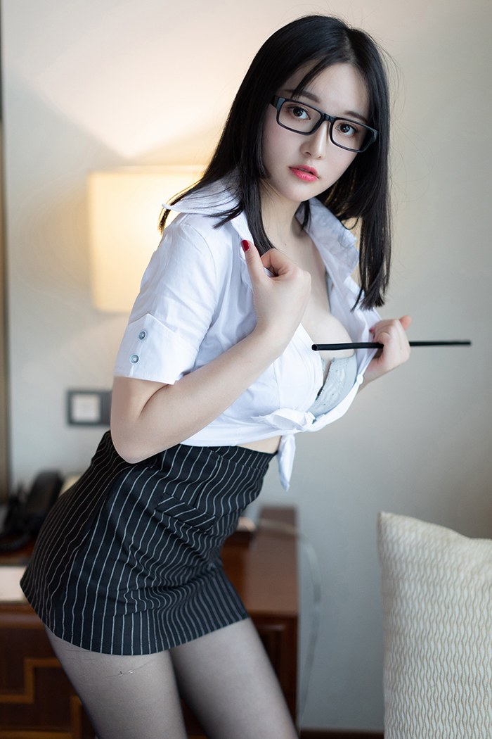 职场模特灵动身段手机壁纸壁纸精选