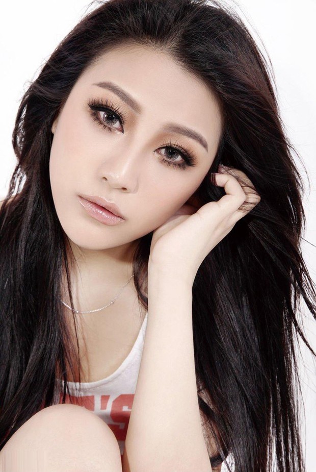 曲线毕露长腿校花手机壁纸壁纸高清合集