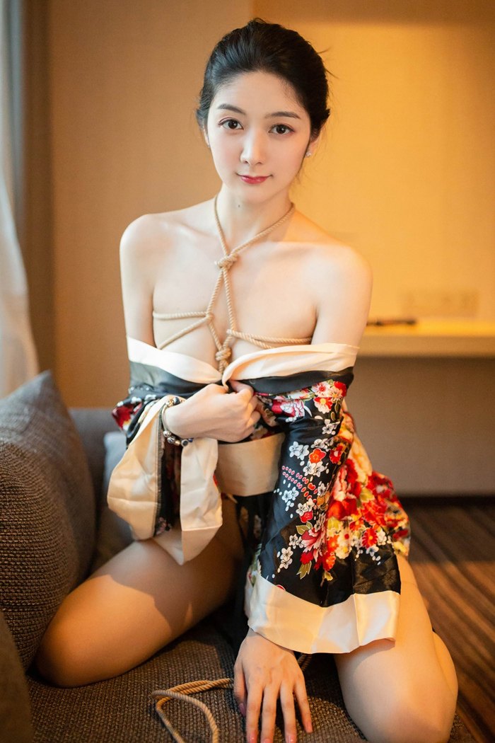 妩媚眼神美女手机壁纸壁纸